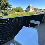 Studio Avec Terrasse Privee Parking Gratuit Tram Direct Centre-Ville