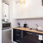 Studio Avec Terrasse Privee Parking Gratuit Tram Direct Centre-Ville Apartman *
